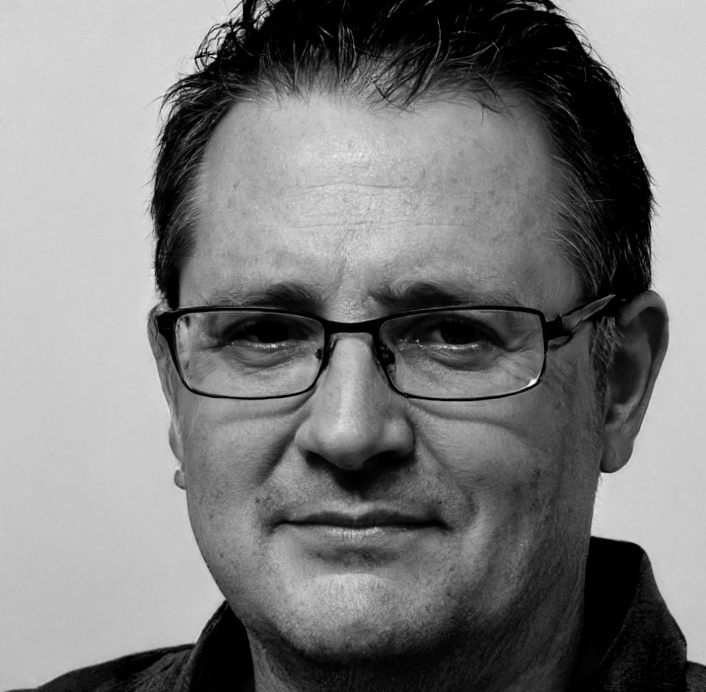 Kieran MacLeod, Finance Program Director